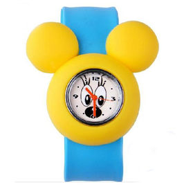 Borracha bonito da menina do menino das crianças de MICKEY Pressão-no relógio do punho do silicone da batida
