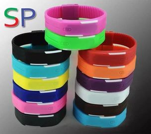 Relógio de pulso unisex impermeável do bracelete do silicone do esporte, relógio conduzido da tela de toque de Digitas