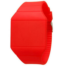 Relógio vermelho do diodo emissor de luz Digital do silicone ultra fino, anunciando a senhora relógio de pulso