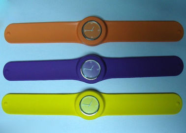 Pulseira de rosto amarelo Slap pulseira Silicone grande relógios para crianças com Customerized Logo