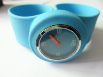 Peso leve elástico azul do relógio do punho do silicone com microplaquetas de Digitas